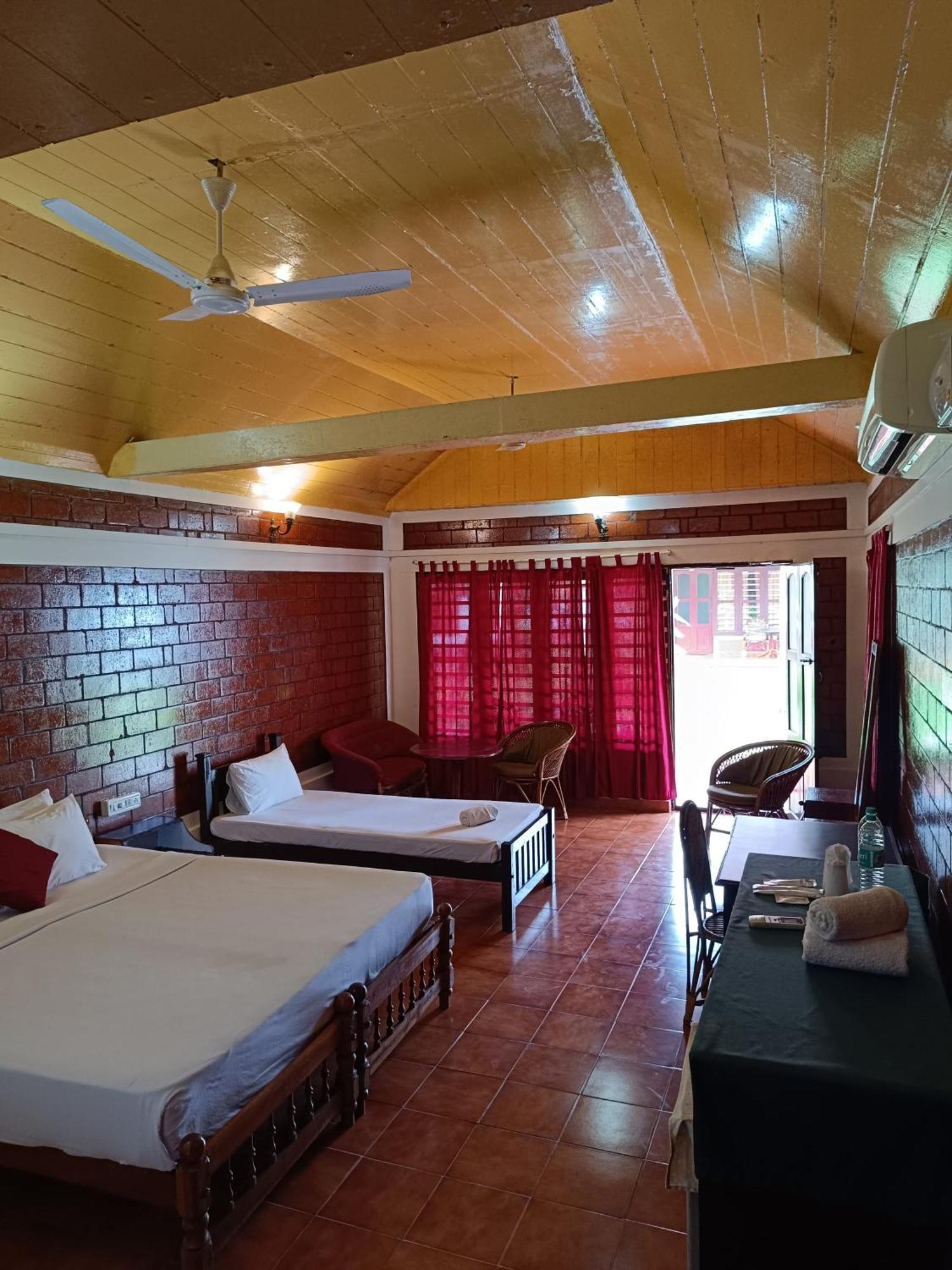 Hill View Beach Resort Varkala Exterior photo